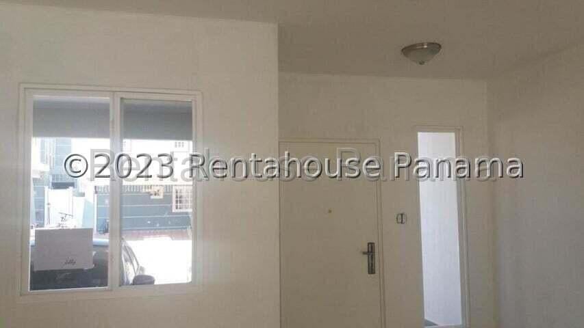 Exclusive Townhouse - Hermosa casa en Brisas del Golf